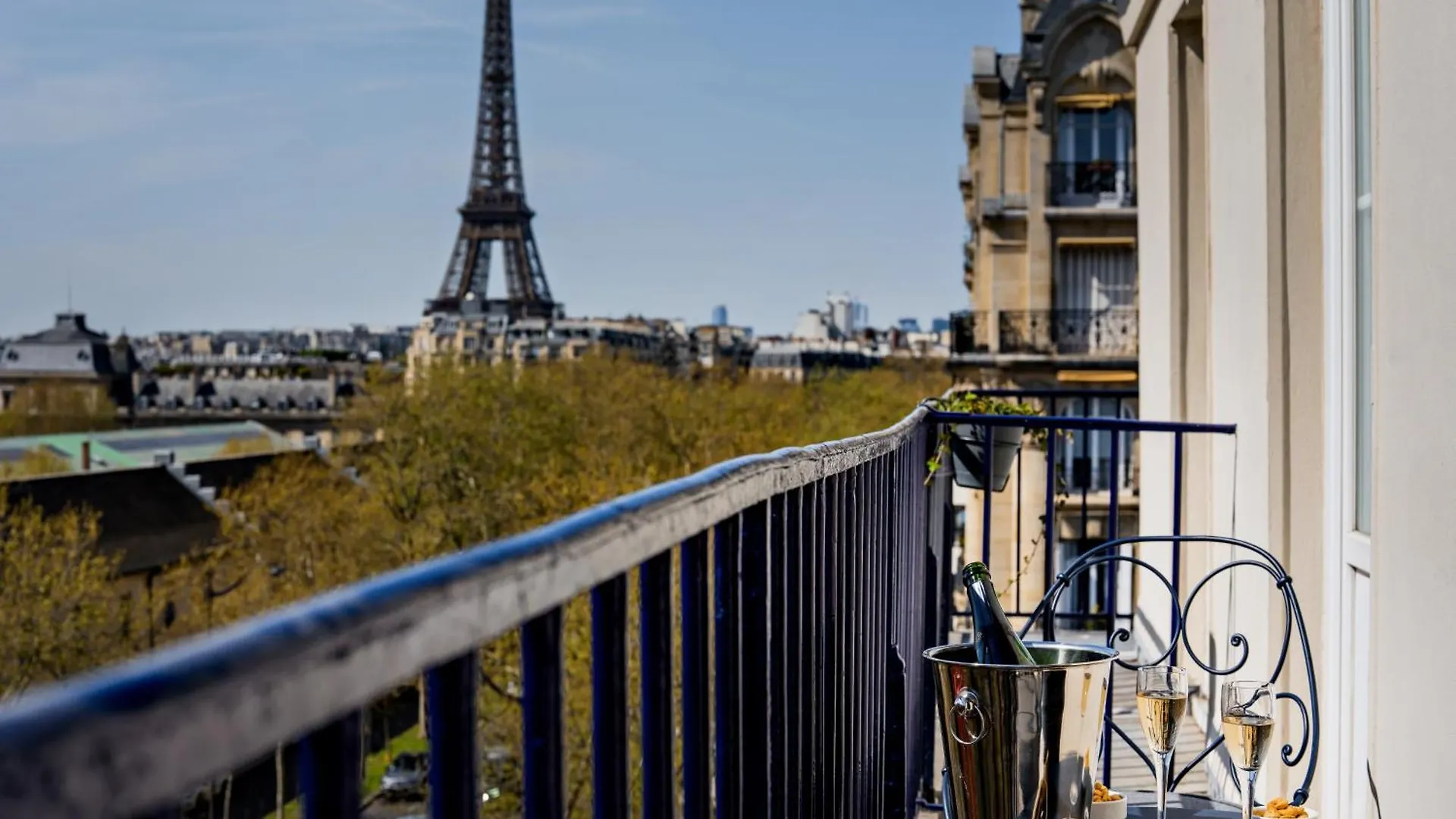Duquesne Eiffel Hotel
